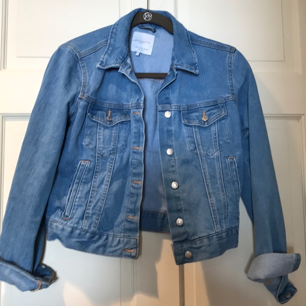 Light wash Jean Jacket